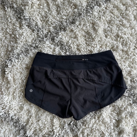 Lululemon Speed Up Short *2.5"  Low Rise Black - Picture 2 of 3